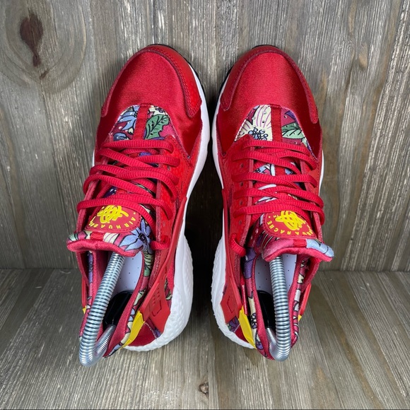 Nike Air Huarache Run Print Red Aloha Womens Size 7. - Picture 10 of 12